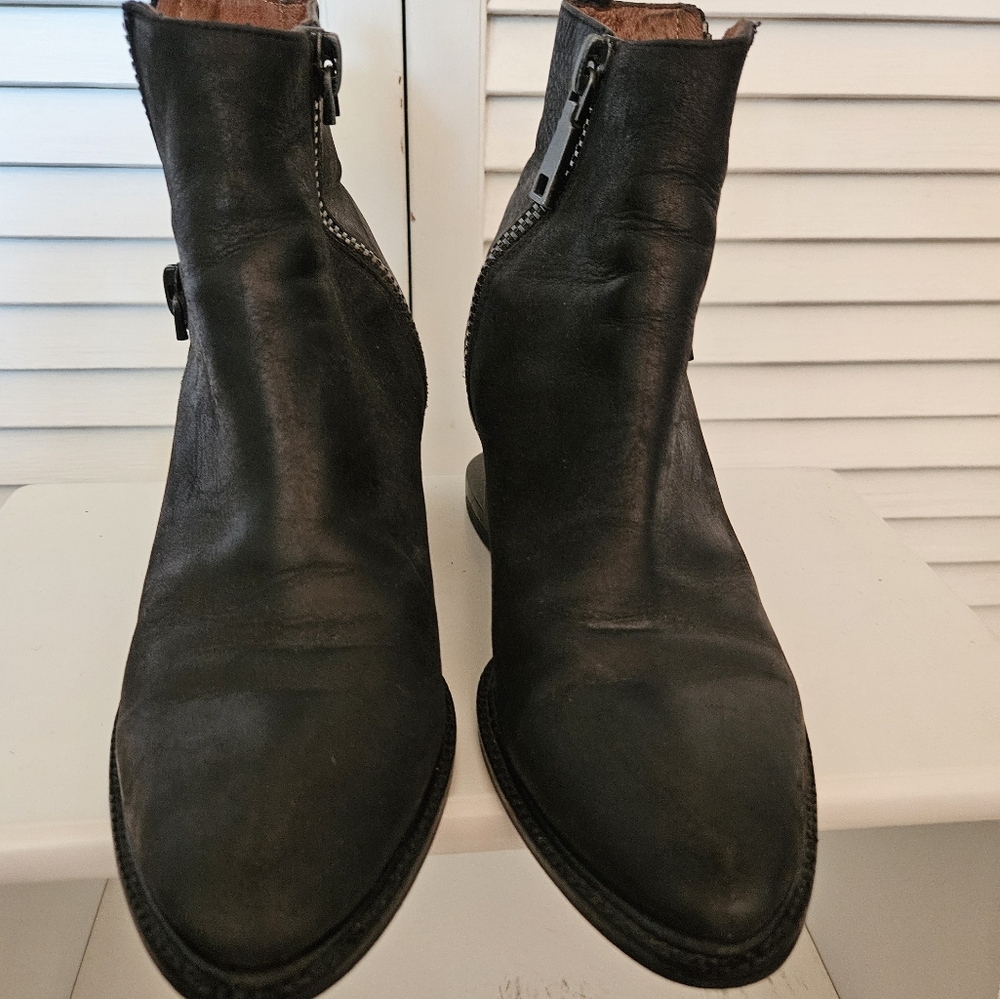 Jeffrey Campbell booties - Picture 2 of 5